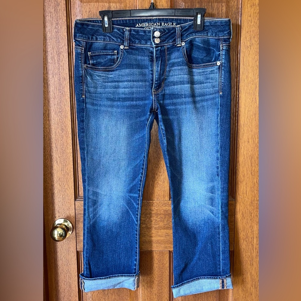 🌼AMERICAN EAGLE OUTFITTER CAPRIS. SIZE 12. 🫶🏼